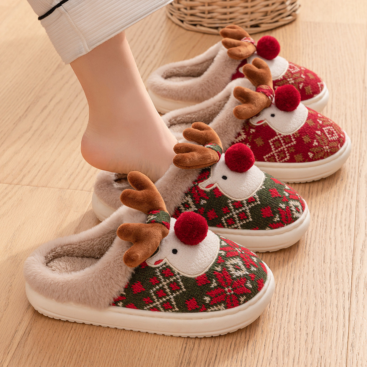 Cute Christmas Elk Plush Slippers Winter Ins Fashion Non-slip Floor Bedroom Home Slippers Fuzzy House Shoes